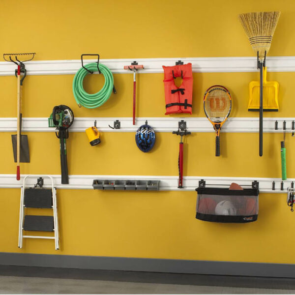 Equipped wall with Plus accessory kit - Garage Mania GAWA24SKRH